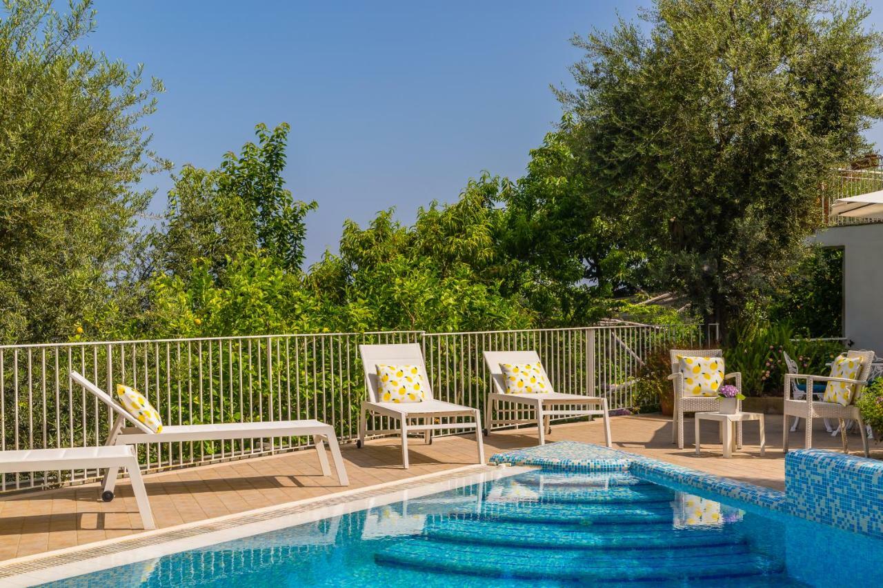 Villa Sorrento Flats ภายนอก รูปภาพ