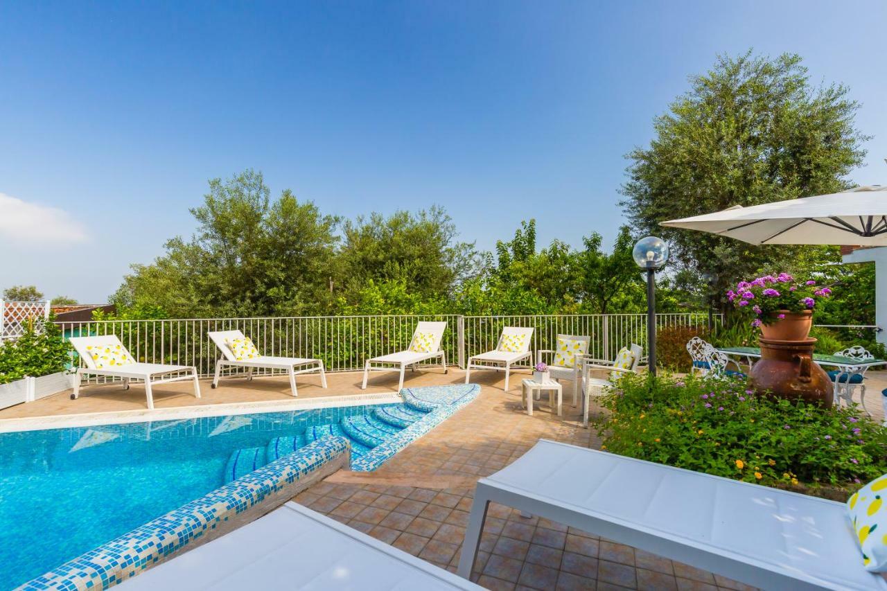 Villa Sorrento Flats ภายนอก รูปภาพ